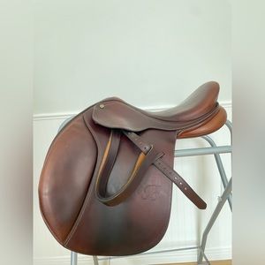 Caprilli Bates all purpose saddle